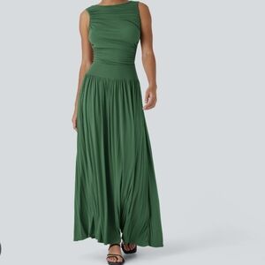 New Halara Maxi Dress Size XS Ribbed Boat Neck Dark Green Full Skirt NWT